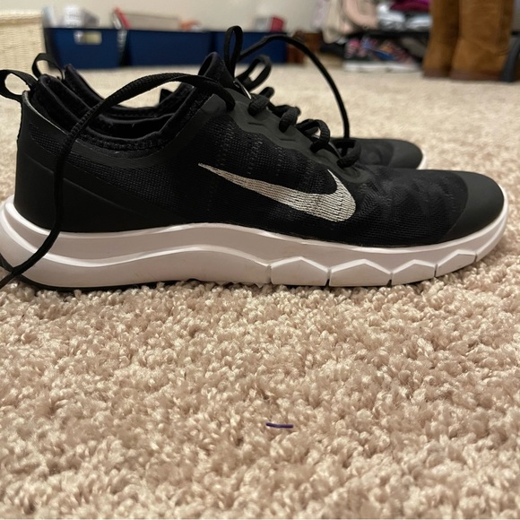 Nike Women’s Fi Bermuda Mesh Golf Shoes - Picture 5 of 7